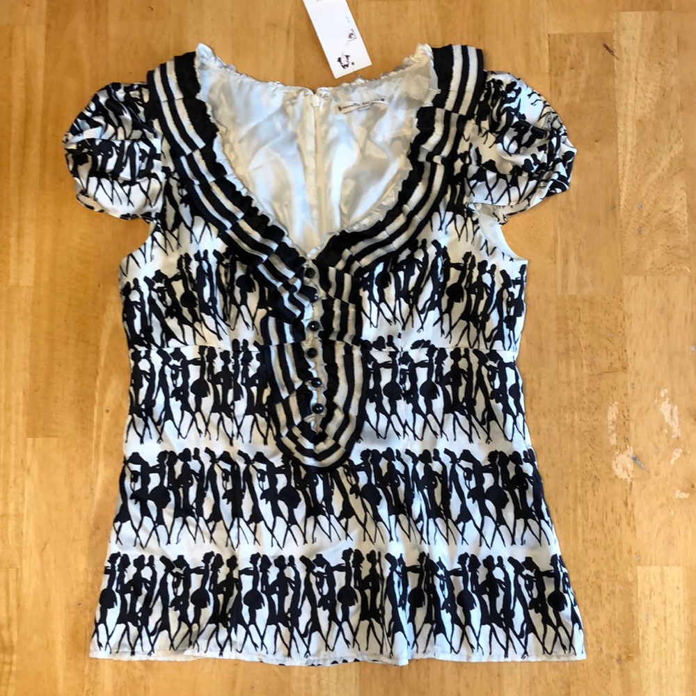 Nanette Lepore Chit Chat Top pearl/black size 8